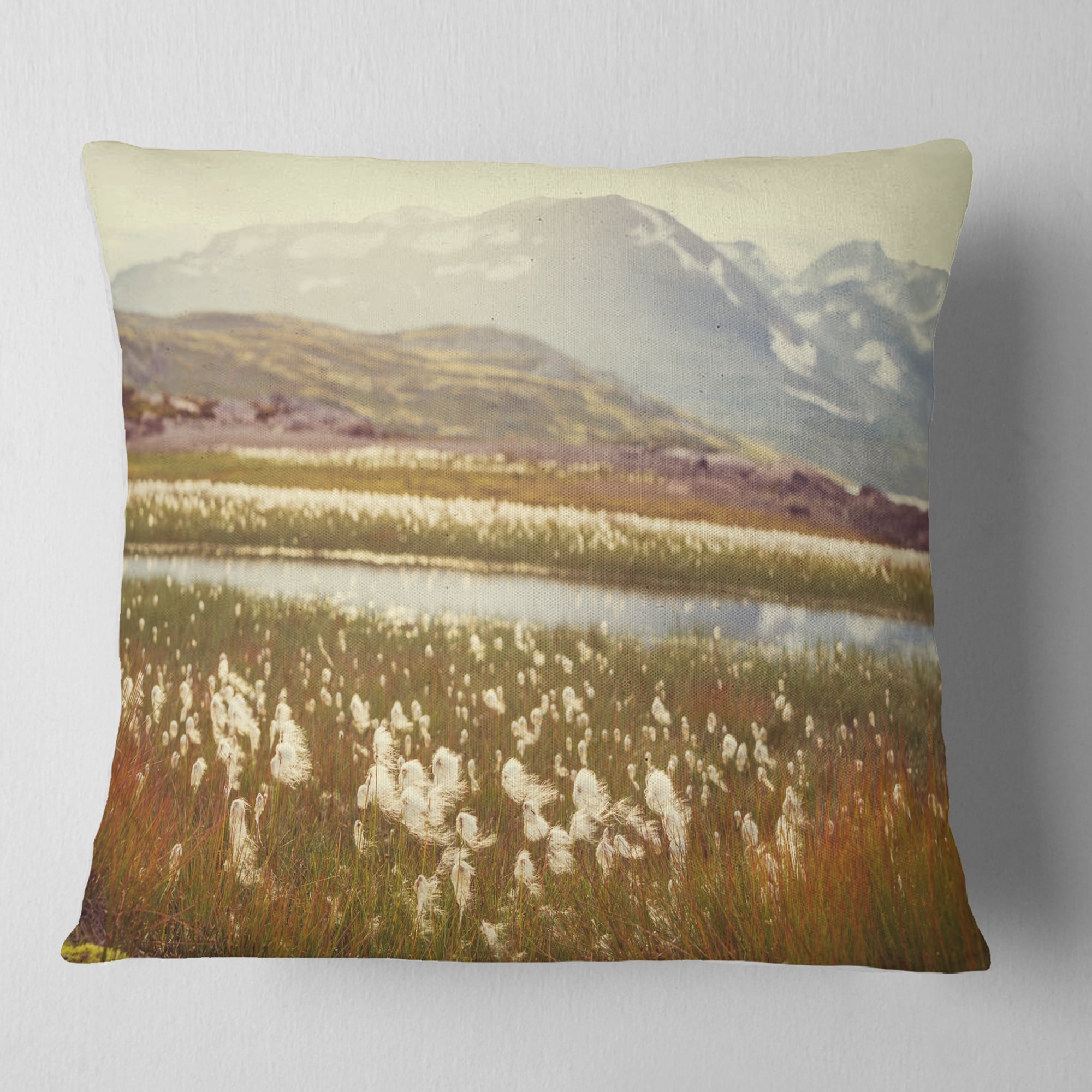 Designart Arctic Cotton Flowers Meadow - Flower Throw Pillow - 16x16