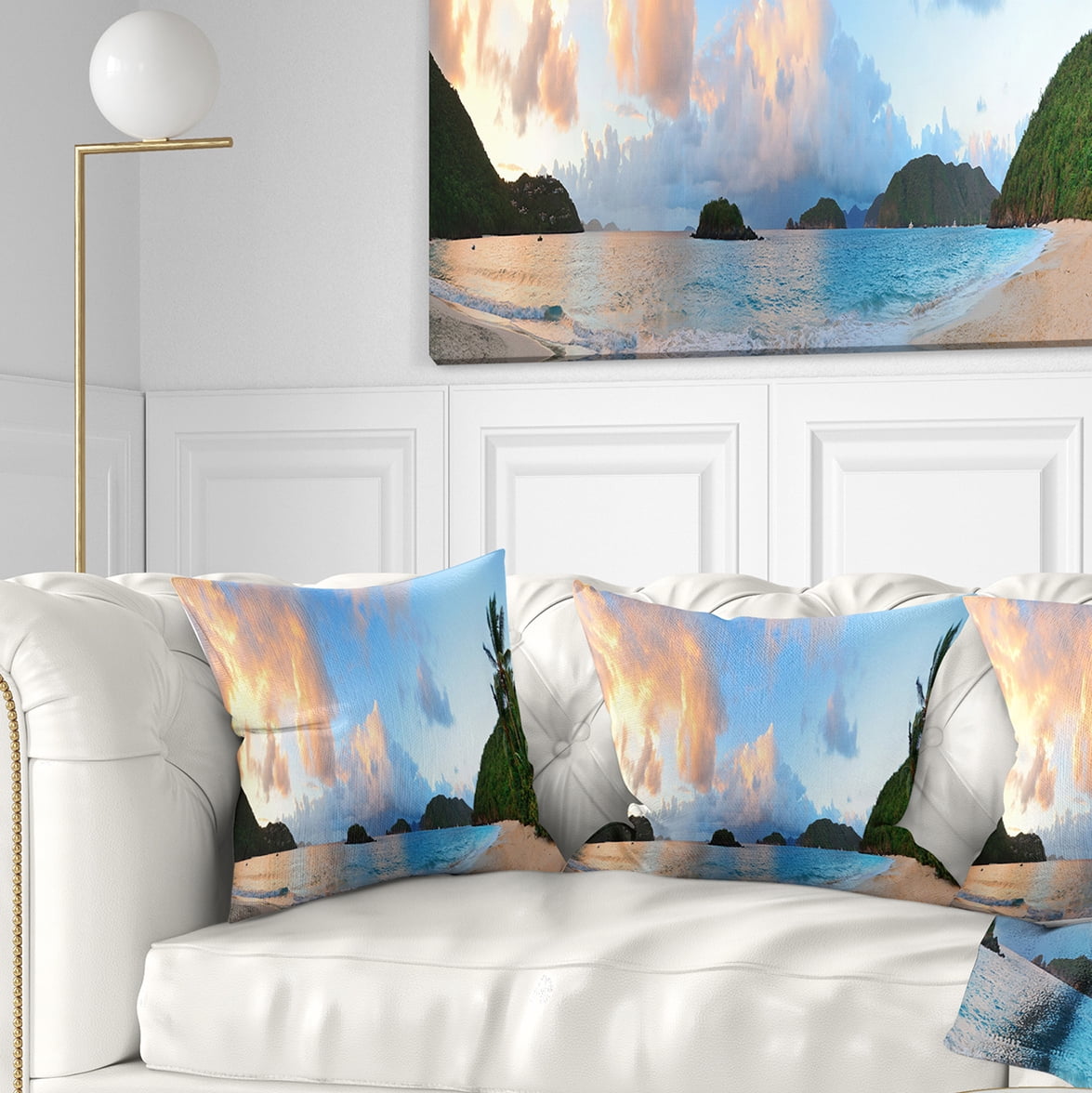 Designart Beach Sunset with Clouds - Landscape Photography Throw Pillow - 18x18