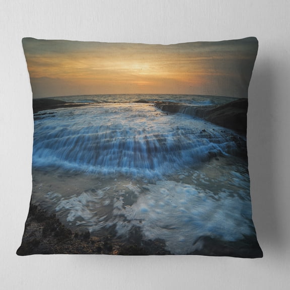 Designart Beach with Rushing White Waves - Modern Beach Throw Pillow - 18x18