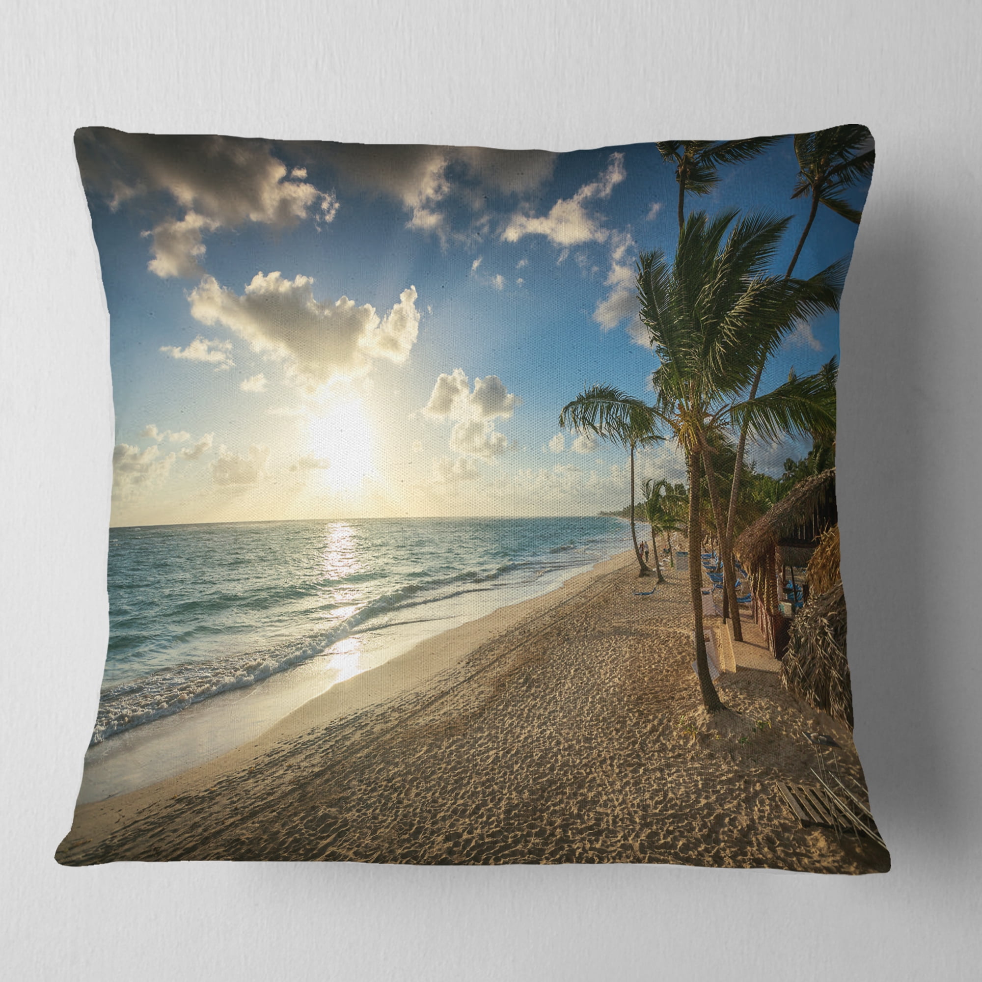 Designart Beautiful Caribbean Vacation Beach - Beach Throw Pillow - 18x18