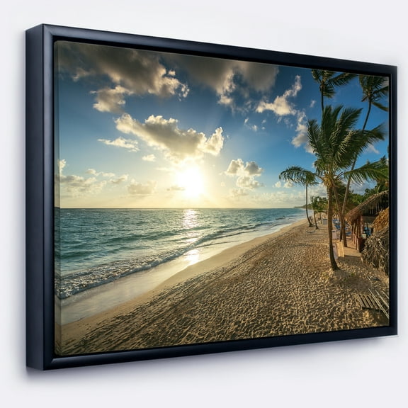 Designart ' Beautiful Caribbean Vacation Beach ' Large Beach Framed Canvas Wall Art