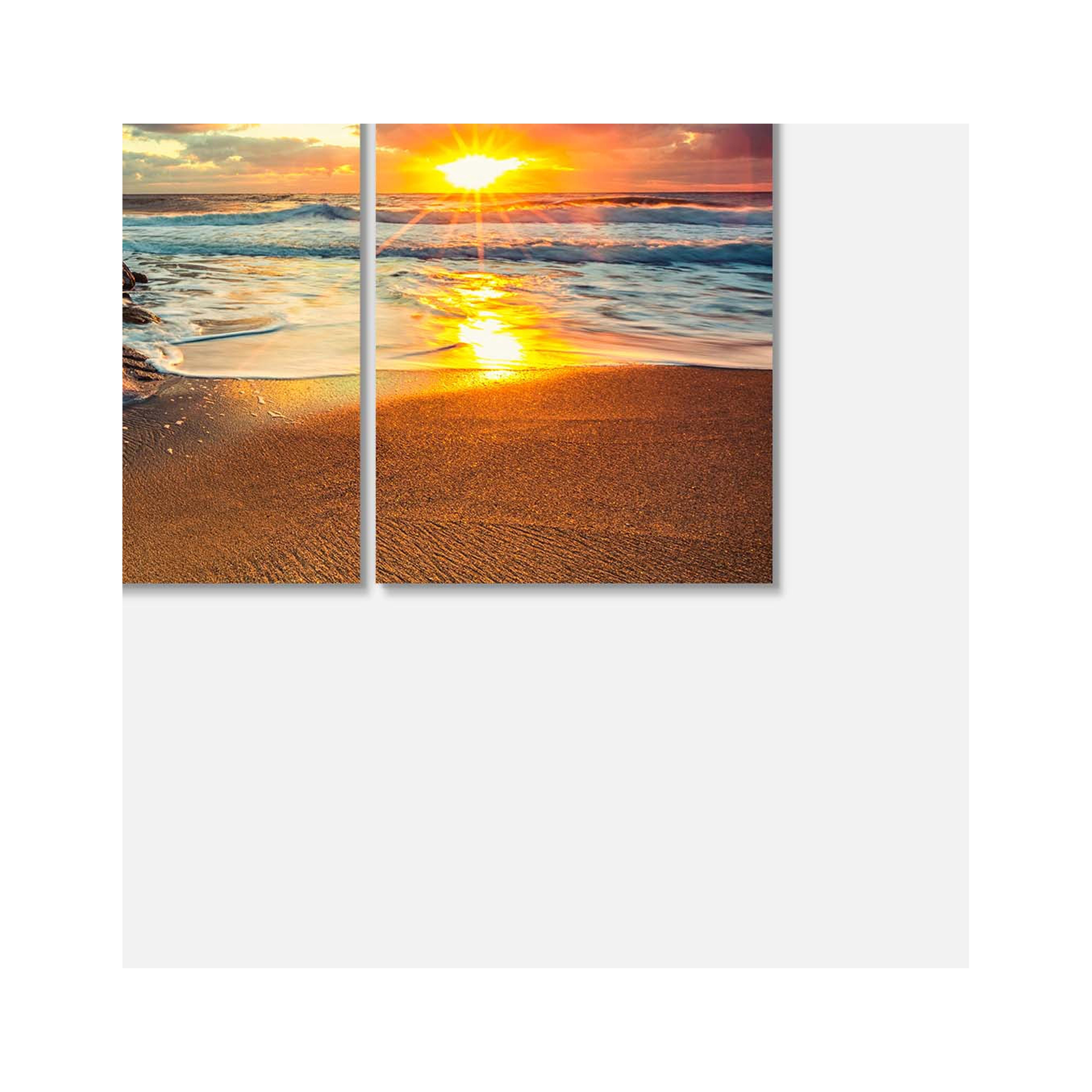 Designart 'Beautiful Cloudscape over the Sea ' Modern Beach Canvas Art Print