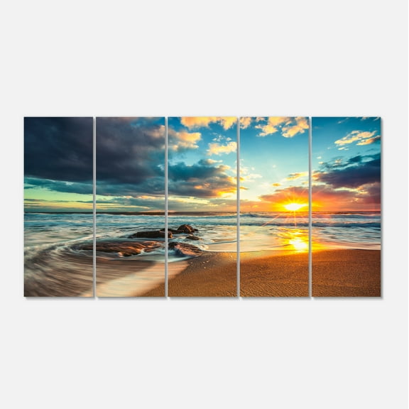 Designart 'Beautiful Cloudscape over the Sea ' Modern Beach Canvas Art Print