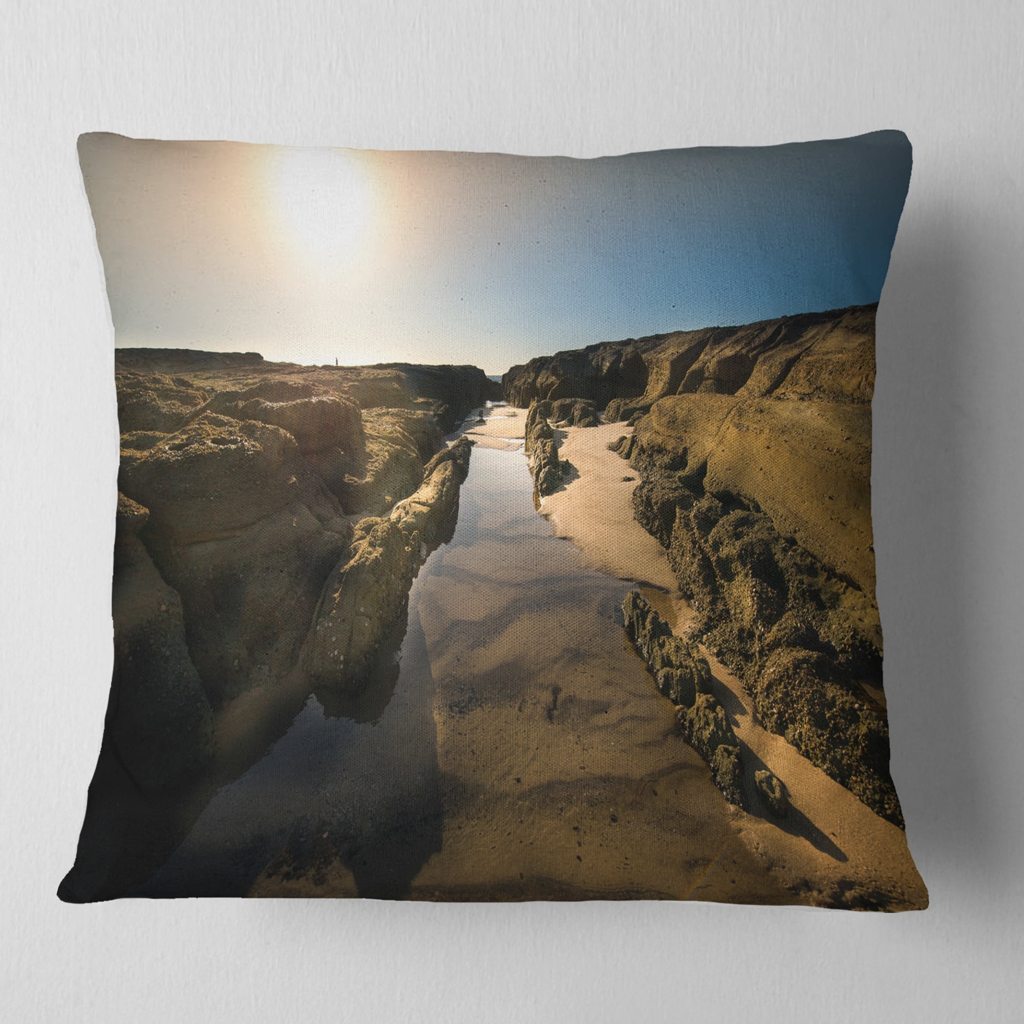 Designart Beautiful Landscape at Norah Head - Landscape Printed Throw Pillow - 16x16