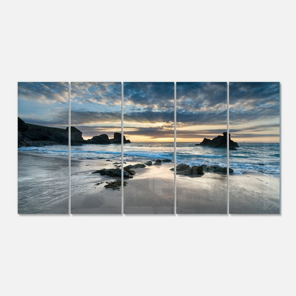 Designart 'Beautiful Porthcothan Bay ' Multipanel Seashore Metal Wall Art