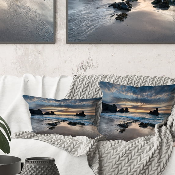 Designart Beautiful Porthcothan Bay - Seashore Throw Pillow - 16x16