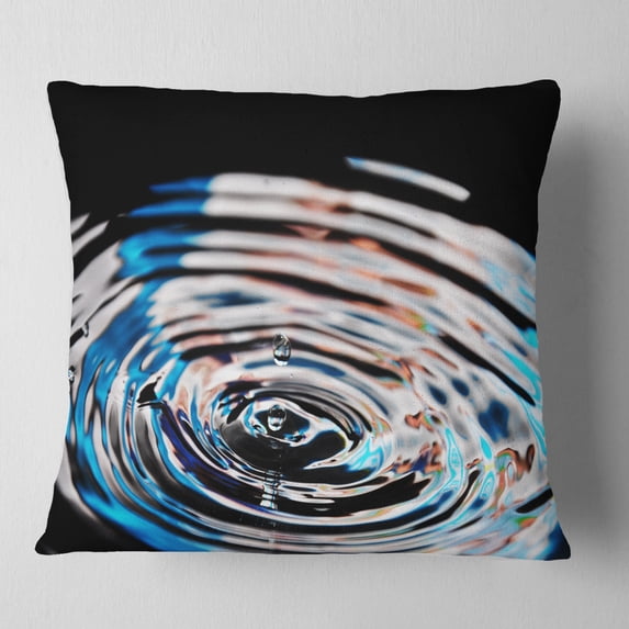 Designart Beautiful Splash of Purple Water - Abstract Throw Pillow - 16x16