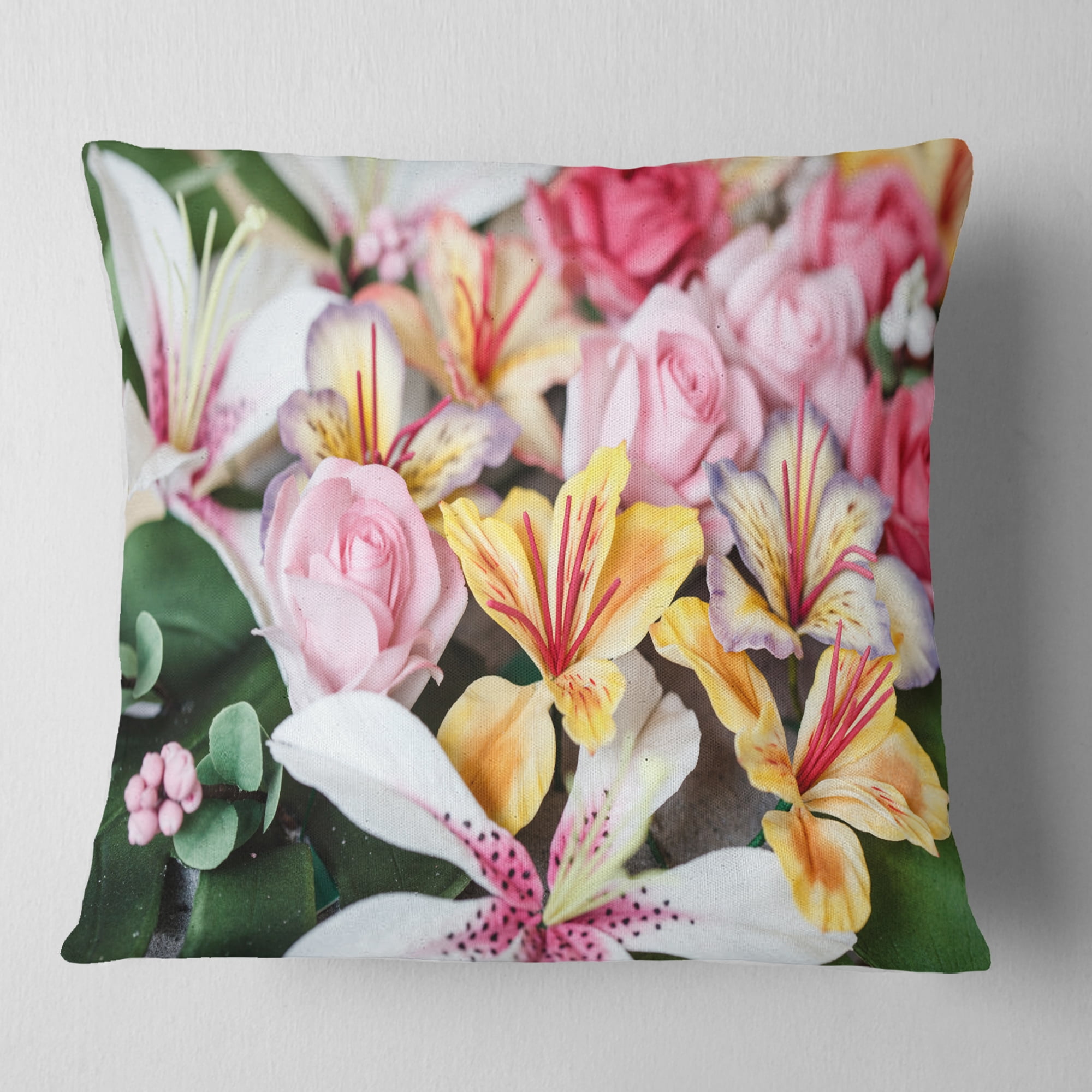 Designart Beautiful Sugar Flower Decoration - Flower Throw Pillow - 18x18