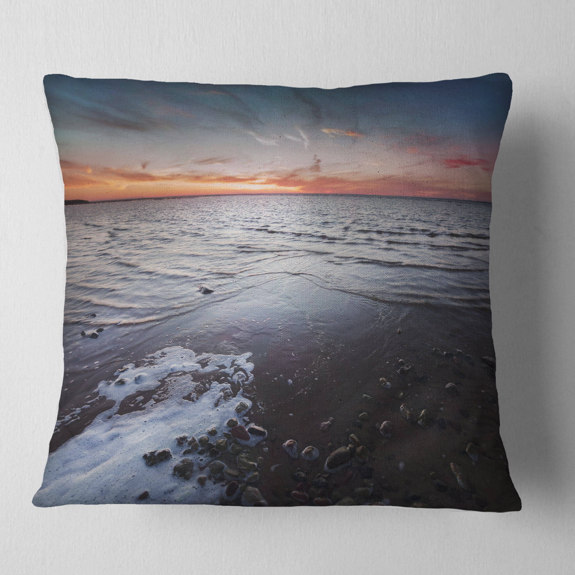 Designart Beautiful Sunset on Chudskoy Lake - Seashore Throw Pillow - 16x16