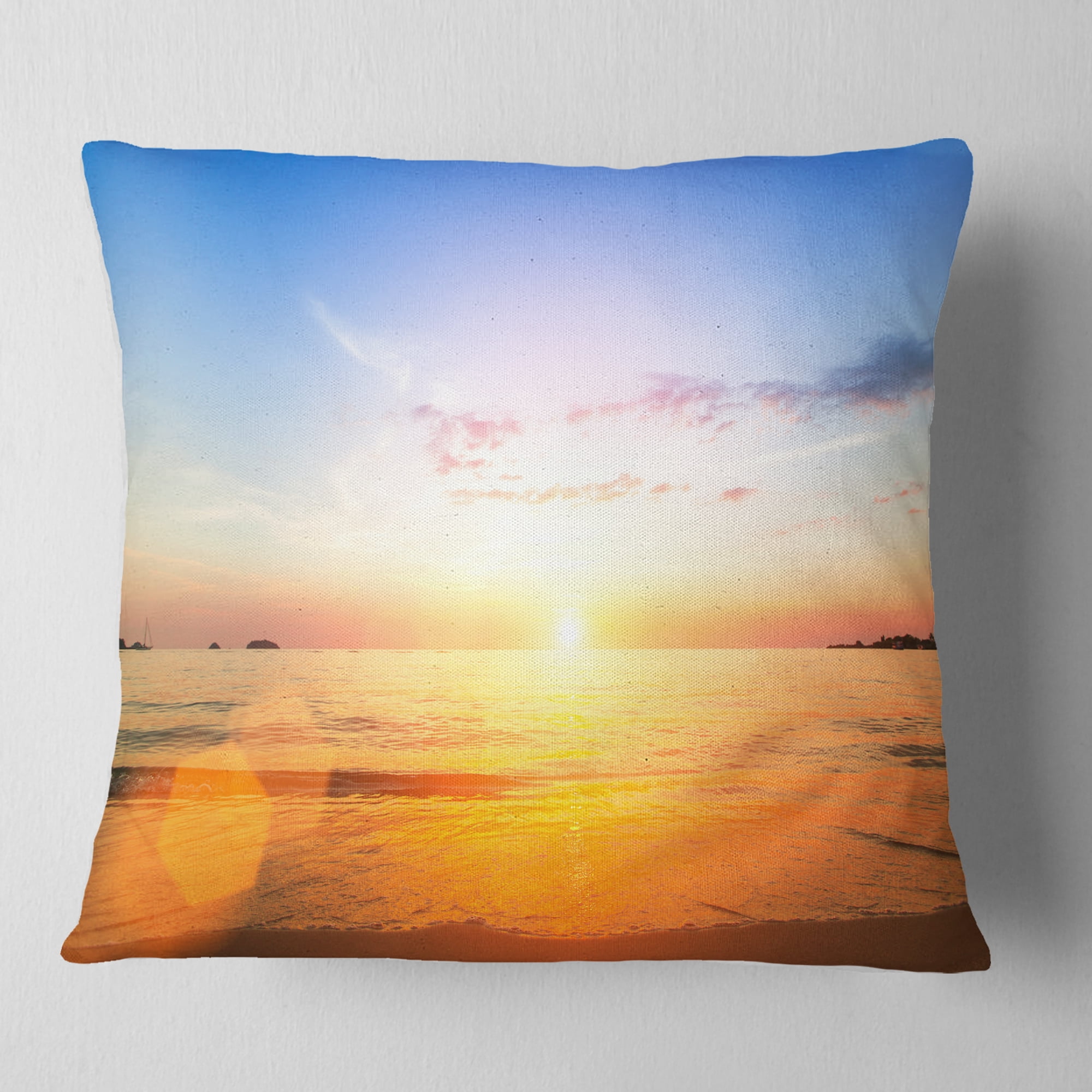 Designart Beautiful Sunset over Yellow Waters - Modern Beach Throw Pillow - 16x16