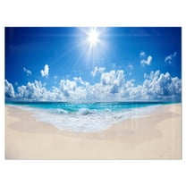 Designart 'Beautiful Tropical Beach Panorama' Metal Wall Art