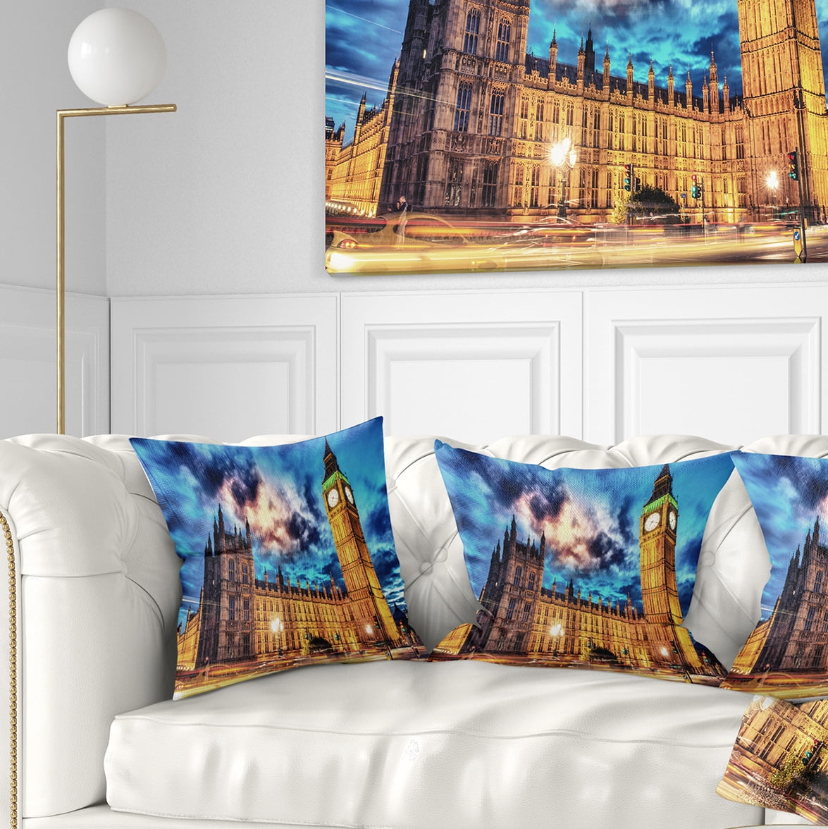 Designart Big Ben UK and House of Parliament - Cityscape Photo Throw Pillow - 16x16