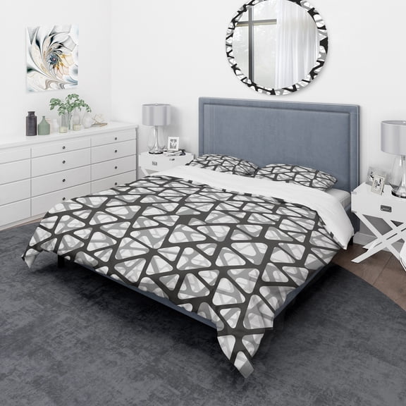 Designart 'Black and Grey Triangular 3D Texture of Mesh' Mid-Century Modern Duvet Cover Set