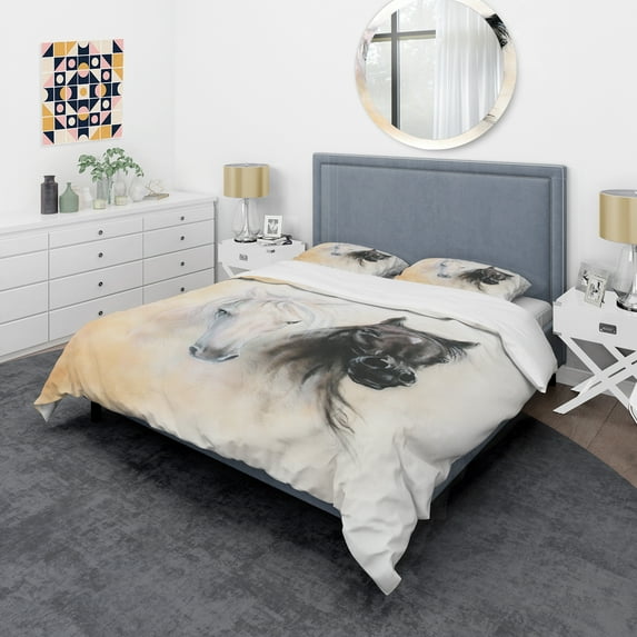 Designart 'Black and White Horse Heads' Animal Duvet Cover Set