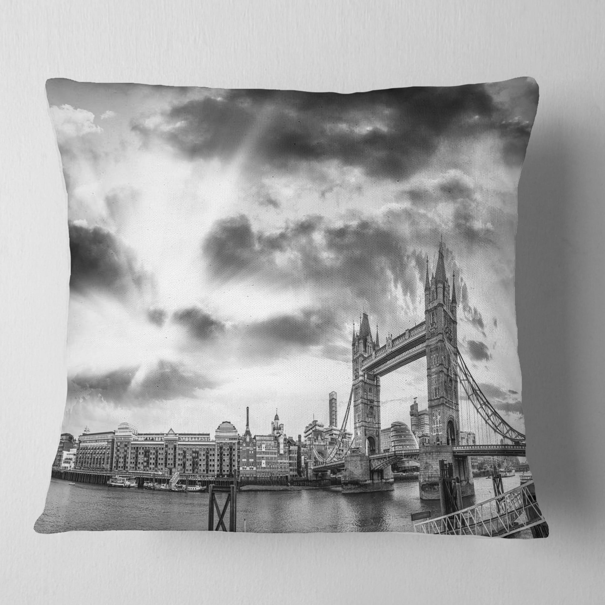 Designart Black and White View of London Panorama - Cityscape Throw Pillow - 16x16