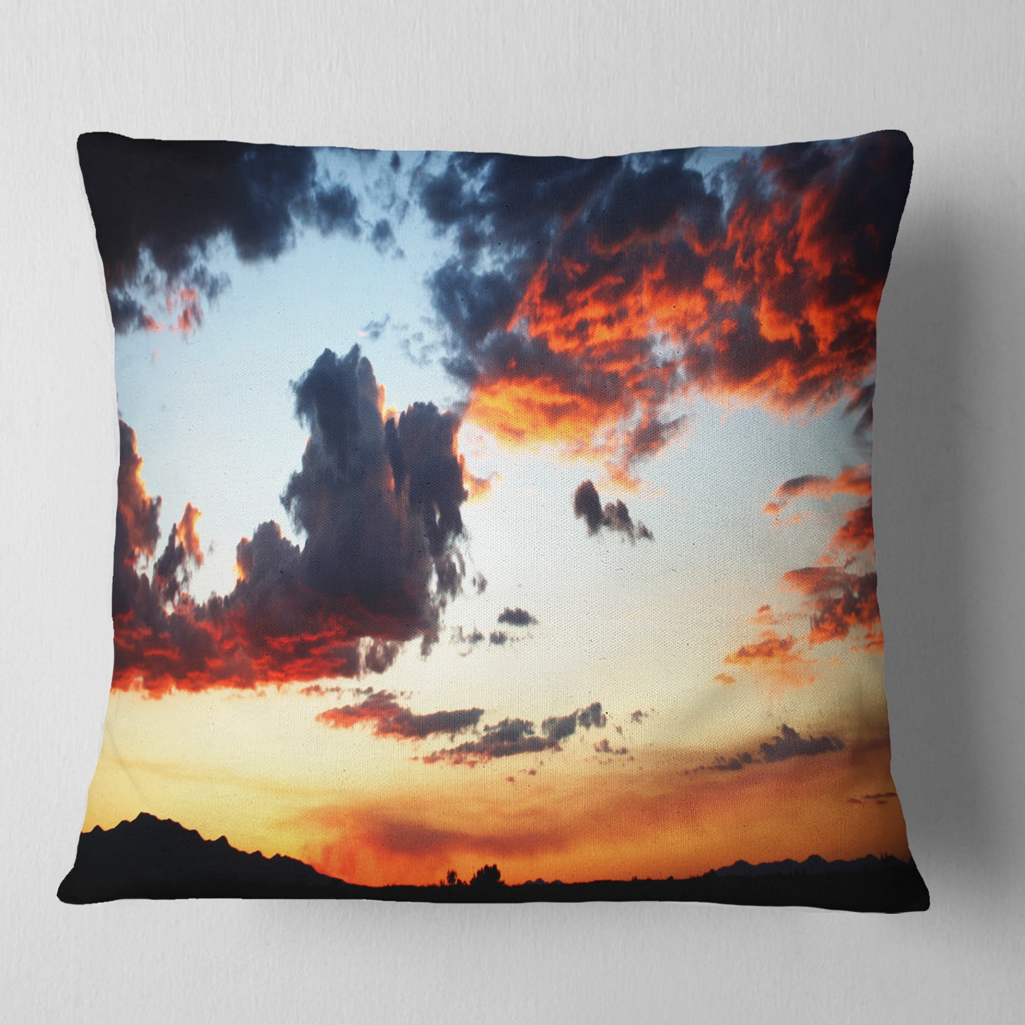 Designart Blazing Sky with Clouds Panorama - Seascape Throw Pillow - 16x16