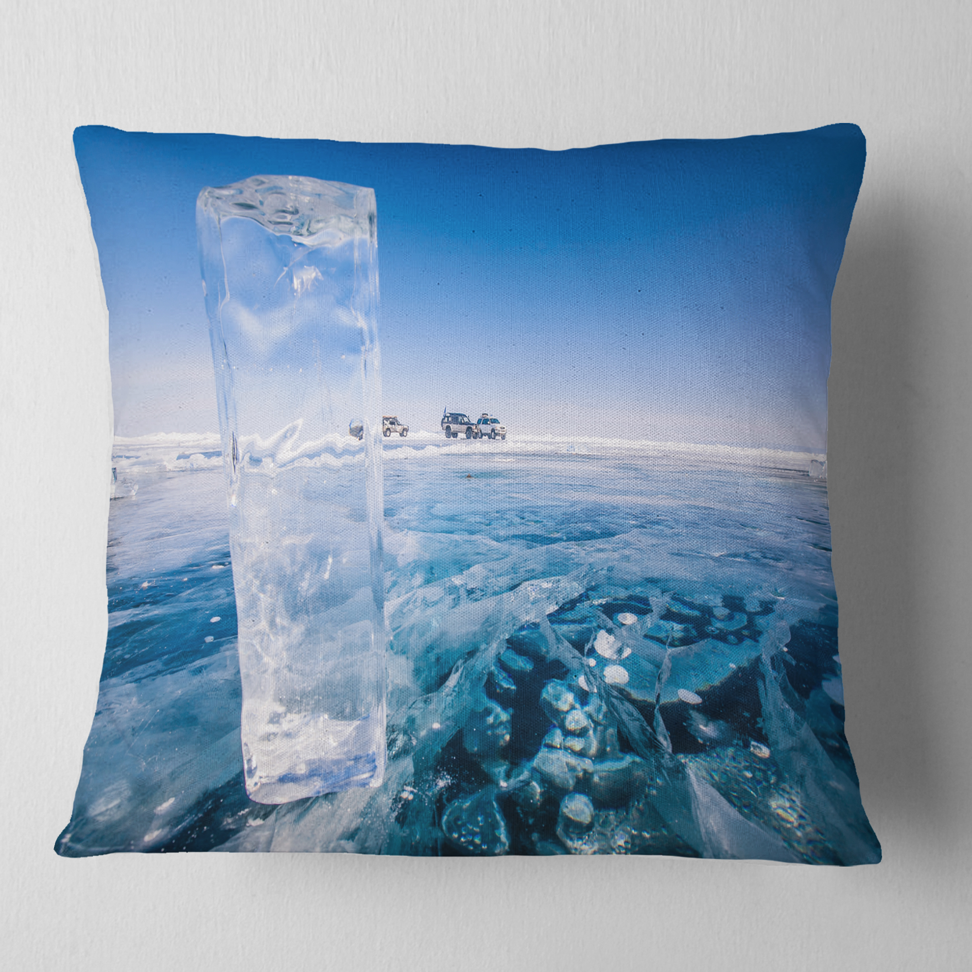Designart Blue Ice under Bright Sky - Landscape Printed Throw Pillow - 16x16