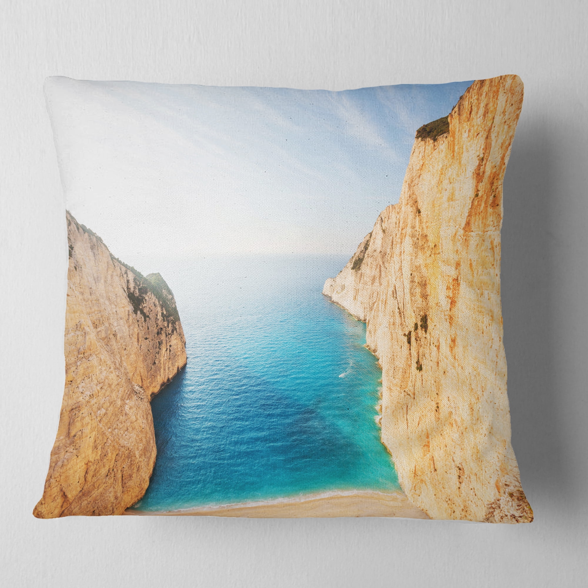 Designart Blue Sea in Between Big Rocks - Seashore Throw Pillow - 16x16