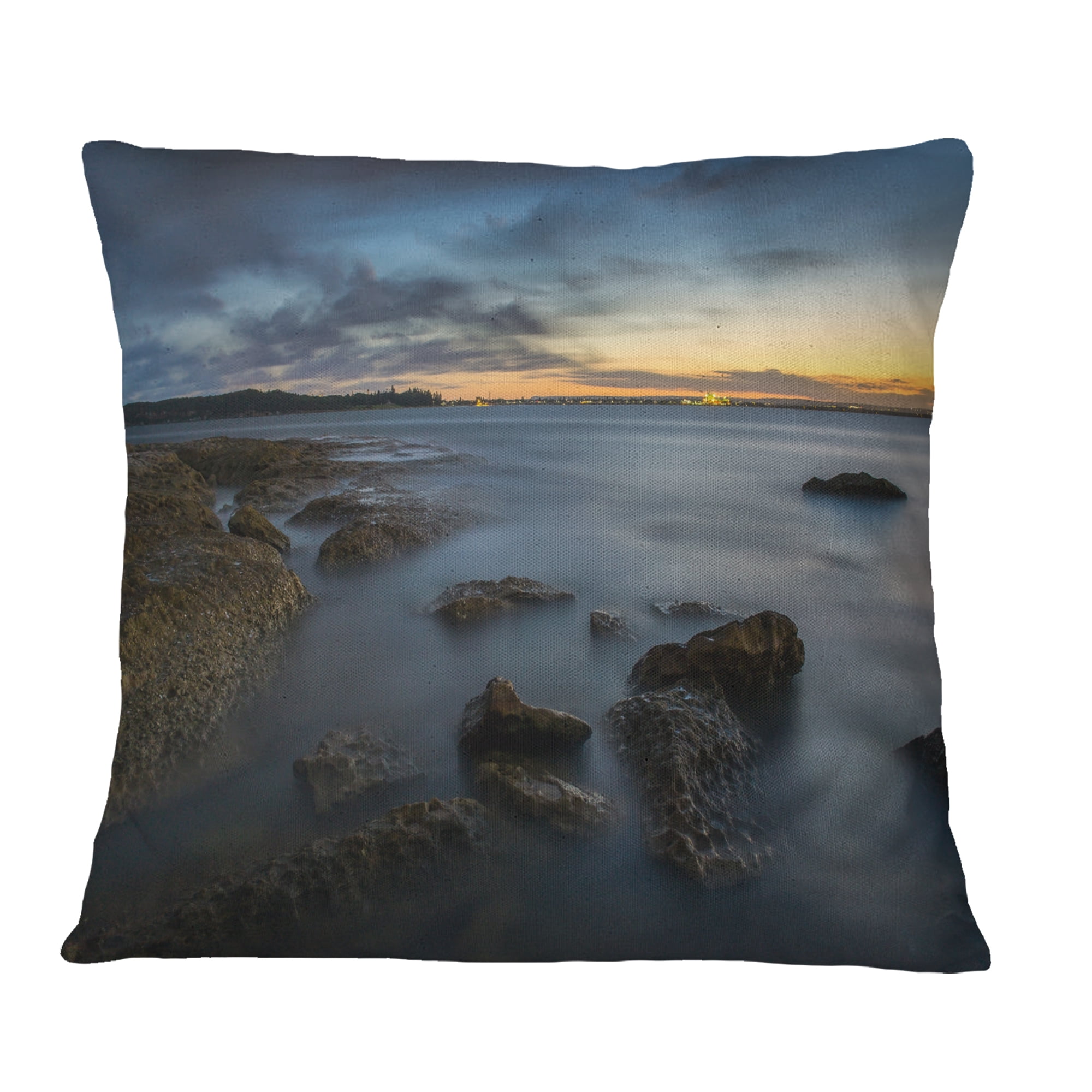 Designart Bluish Sunset at La Perouse Sydney - Seashore Throw Pillow - 16x16