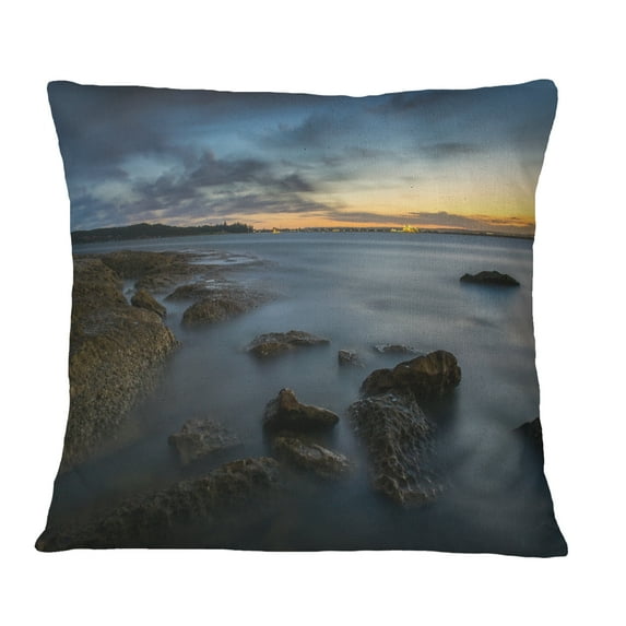 Designart Bluish Sunset at La Perouse Sydney - Seashore Throw Pillow - 16x16