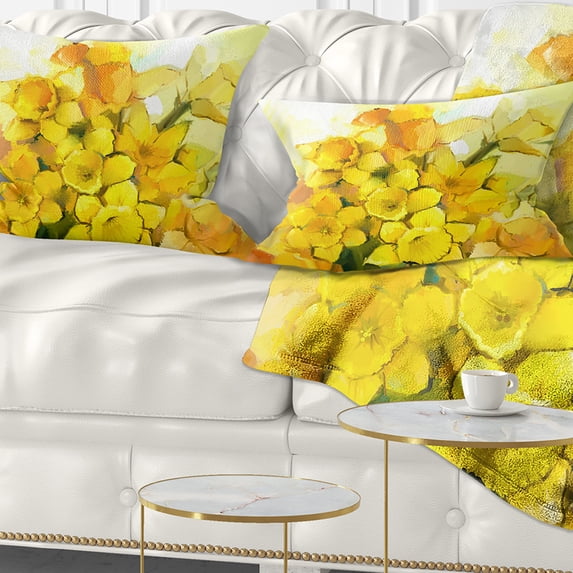Designart Bouquet of Yellow Narcissus Flowers - Floral Throw Pillow - 12x20