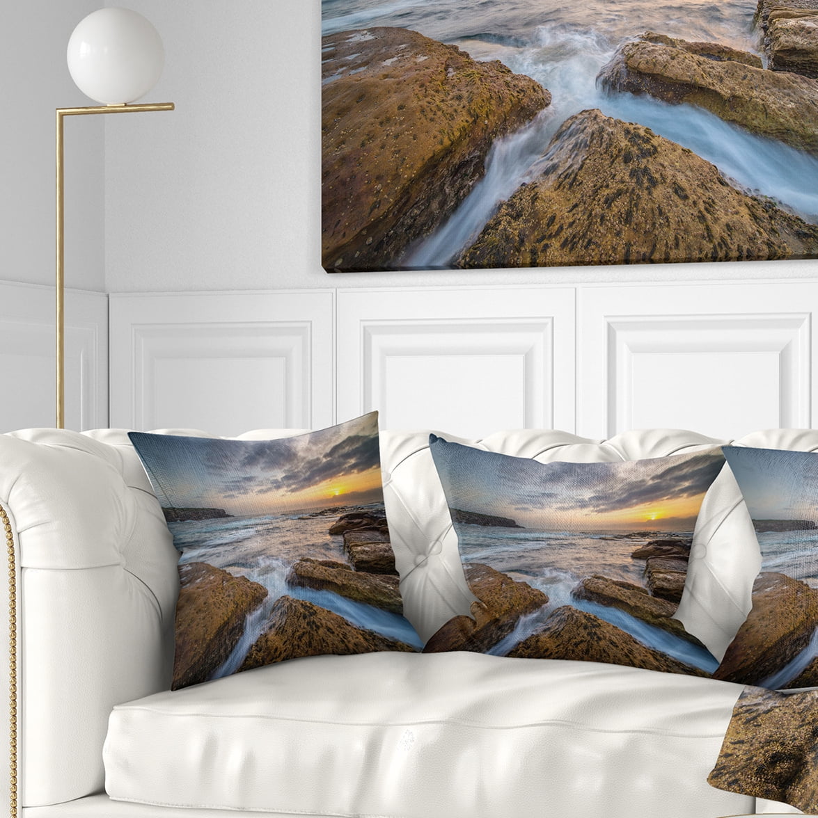 Designart Bright Sydney Coastline View - Seascape Throw Pillow - 18x18
