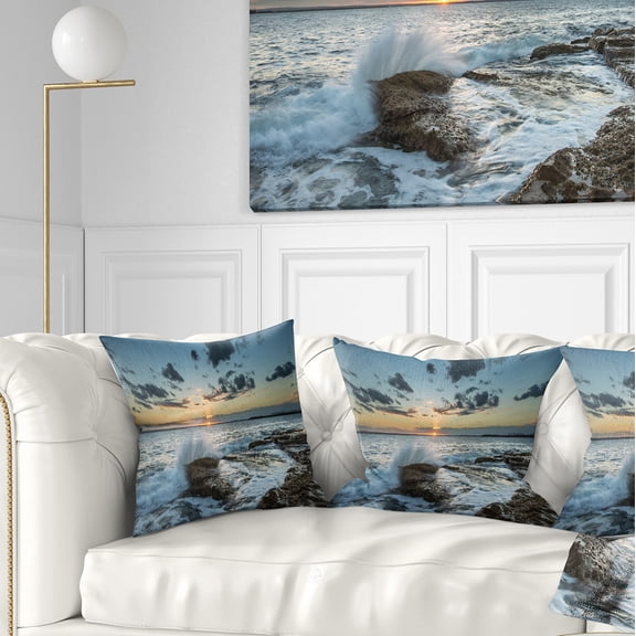 Designart Bright Sydney Sunset Over Sea - Seascape Throw Pillow - 16x16