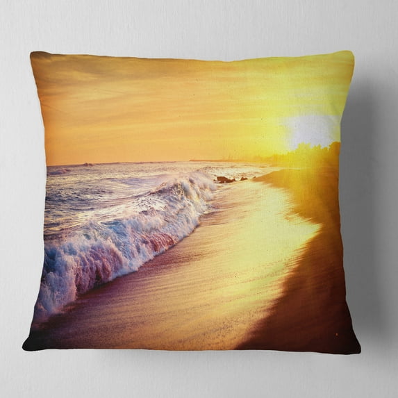 Designart Bright Yellow Sky with Foam Waves - Seashore Throw Pillow - 16x16