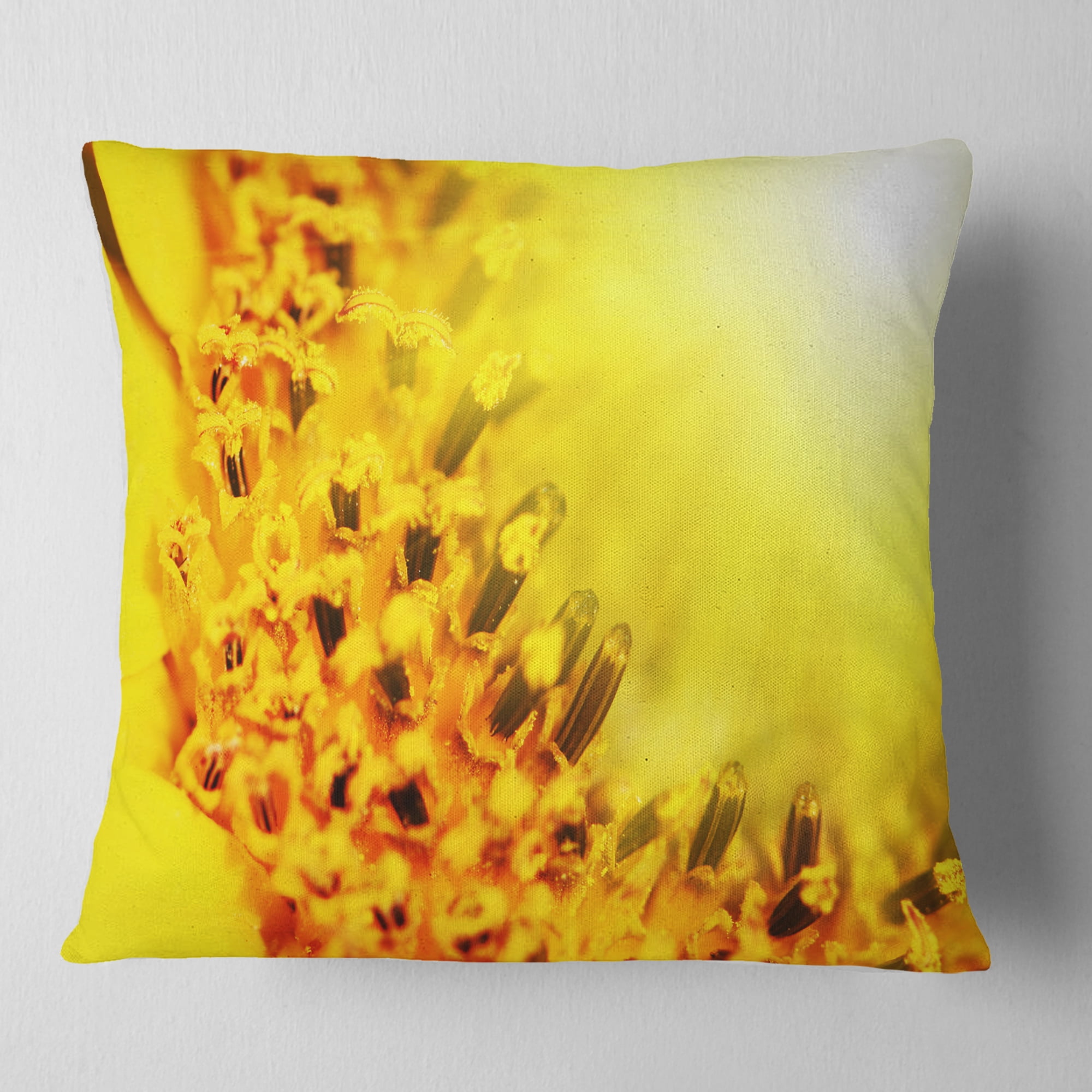 Designart Bright Yellow Sunflower Close Up - Floral Throw Pillow - 16x16