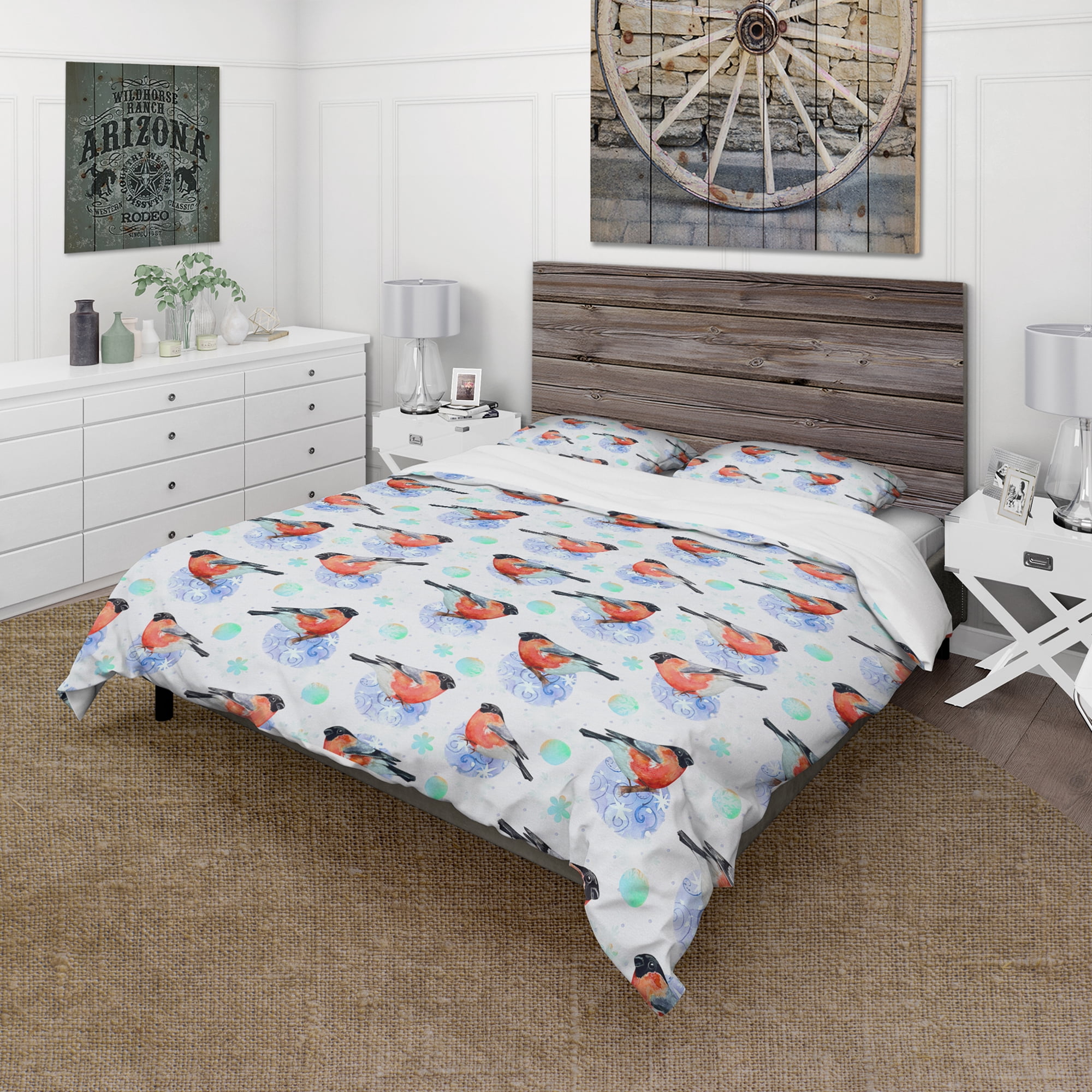 Designart 'Bullfinch Bird on Abstract Doodle Circles' Animals Duvet Cover Set