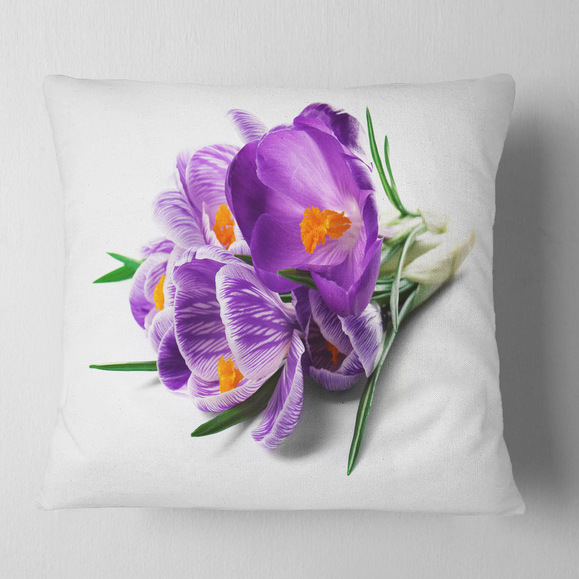 Designart Bunch of Blooming Crocus Flowers - Floral Throw Pillow - 18x18
