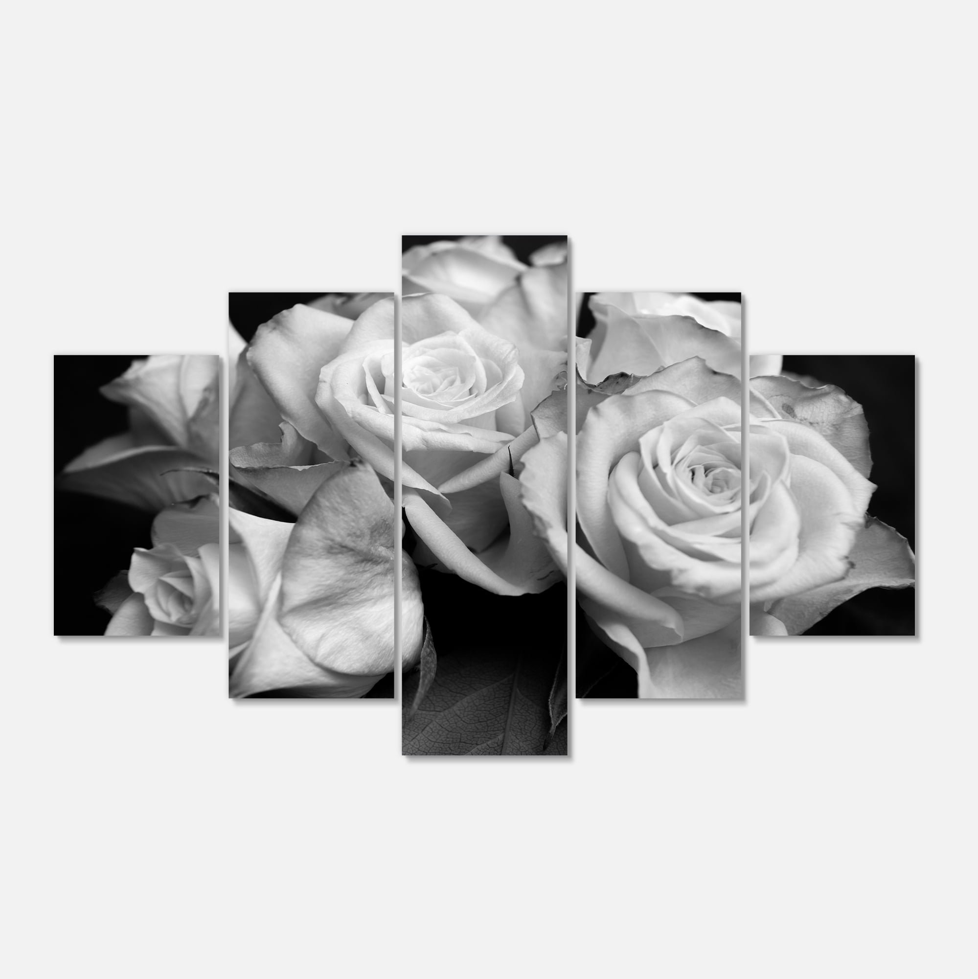 Designart 'Bunch of Roses Black and White ' Large Floral Art Canvas Print