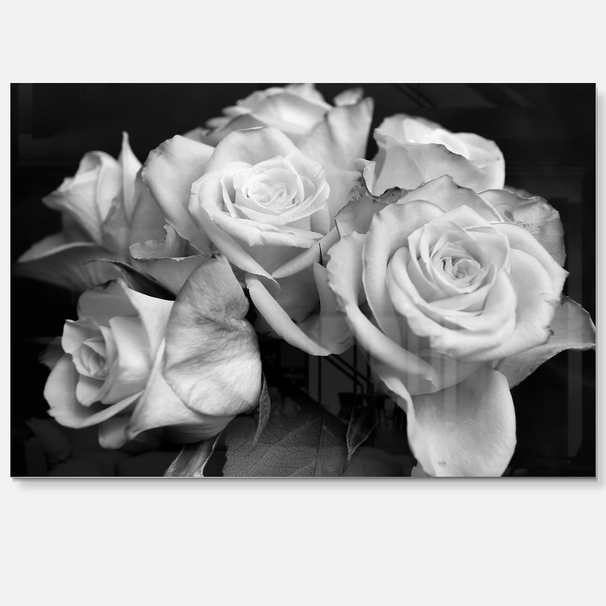Designart 'Bunch of Roses Black and White' Metal Wall Art