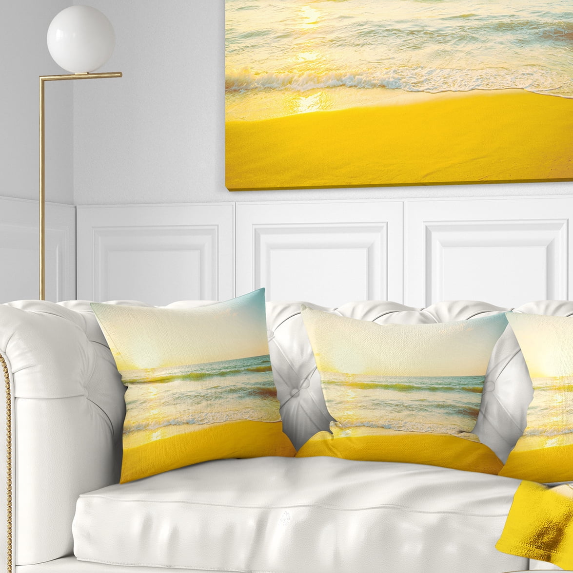 Designart Calm and Colorful Sunset at Beach - Seascape Throw Pillow - 18x18