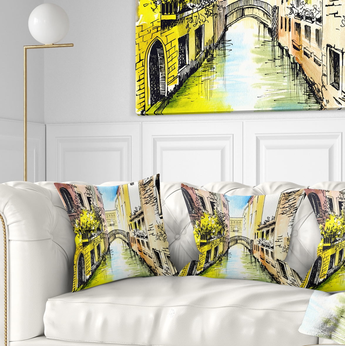 Designart Canal in Venice - Cityscape Throw Pillow - 18x18