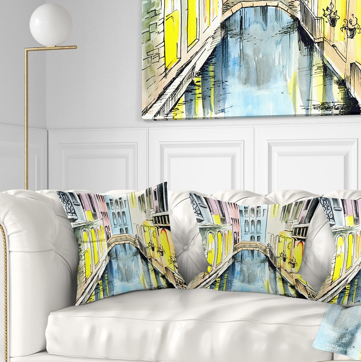 Designart Canal in Venice - Cityscape Throw Pillow - 18x18