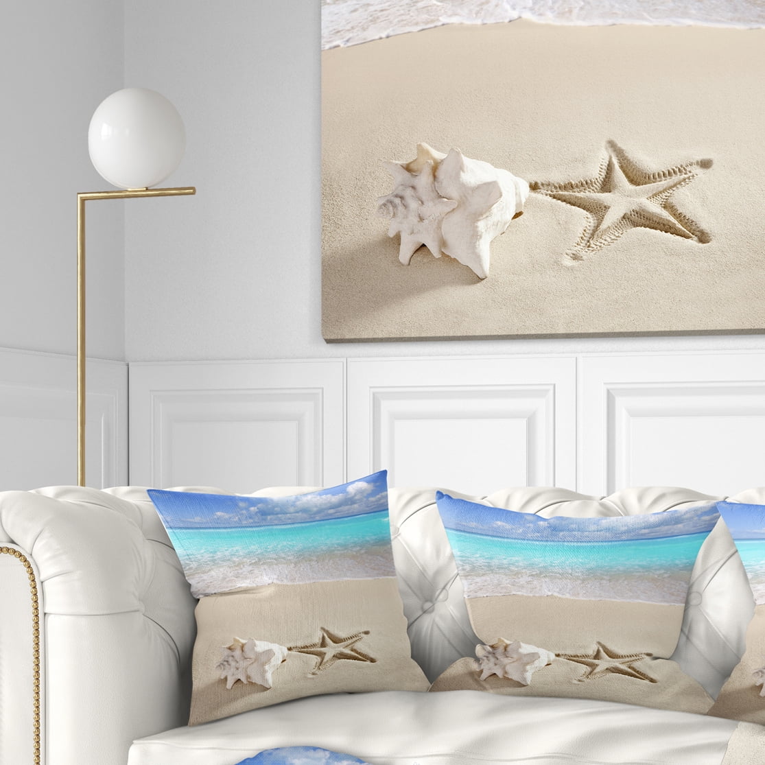 Designart Caribbean Beach Starfish - Beach Photography Throw Pillow - 16x16