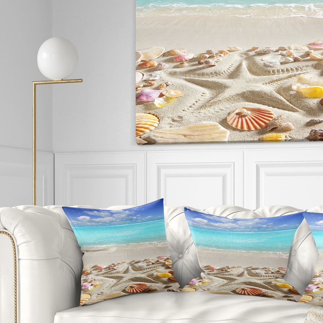 Designart Caribbean Sea Starfish - Beach and Shore Throw Pillow - 18x18