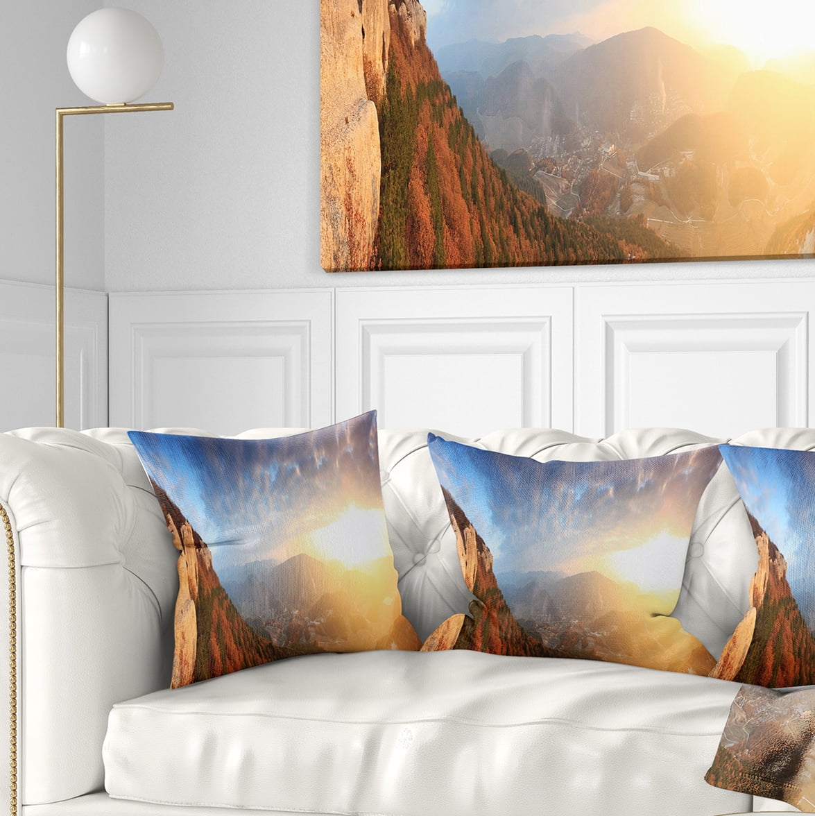 Designart Cave City Eski Kermen - Landscape Photography Throw Pillow - 16x16