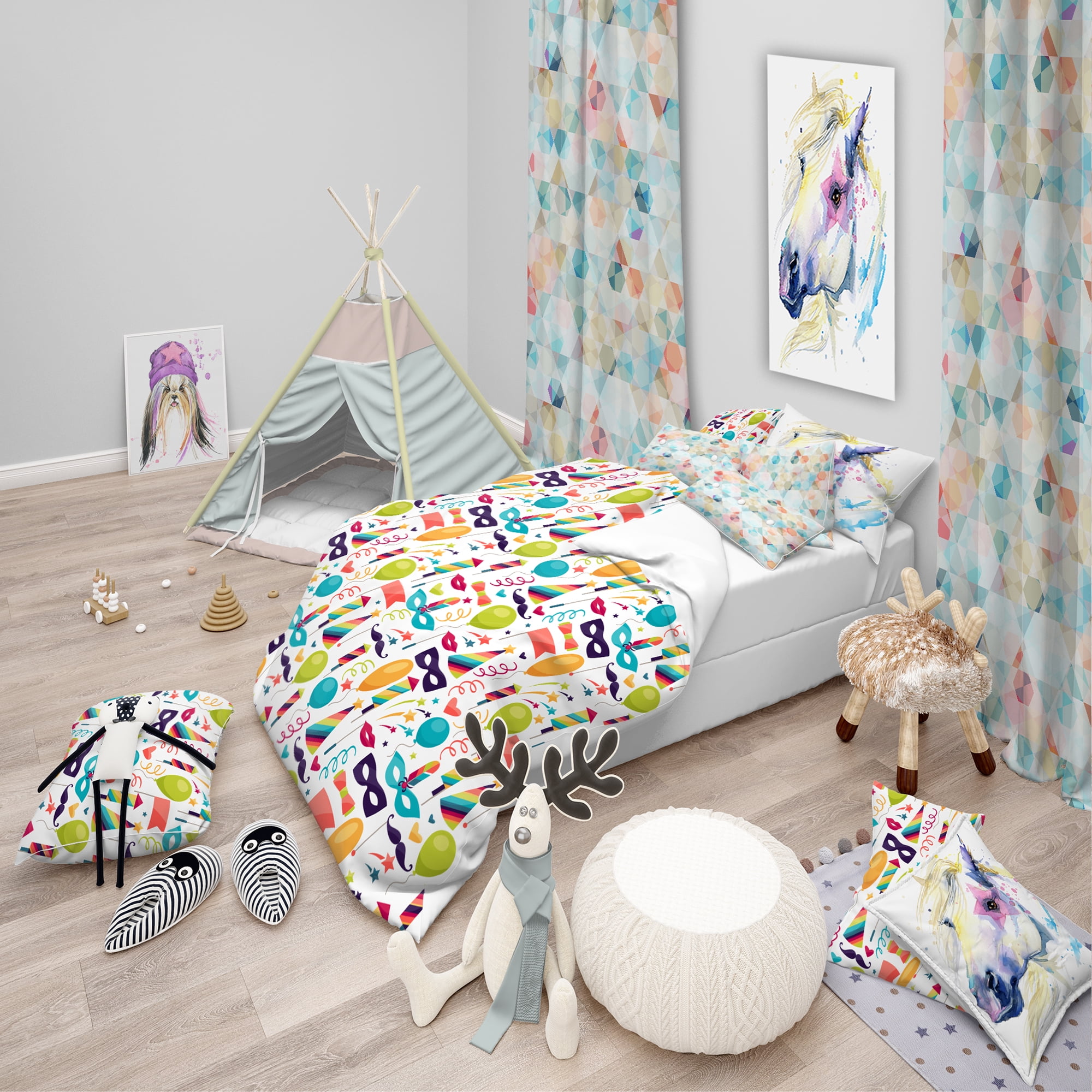 Designart 'Celebration Pattern with Carnival Icons & Objects' Modern kids Duvet Cover Set
