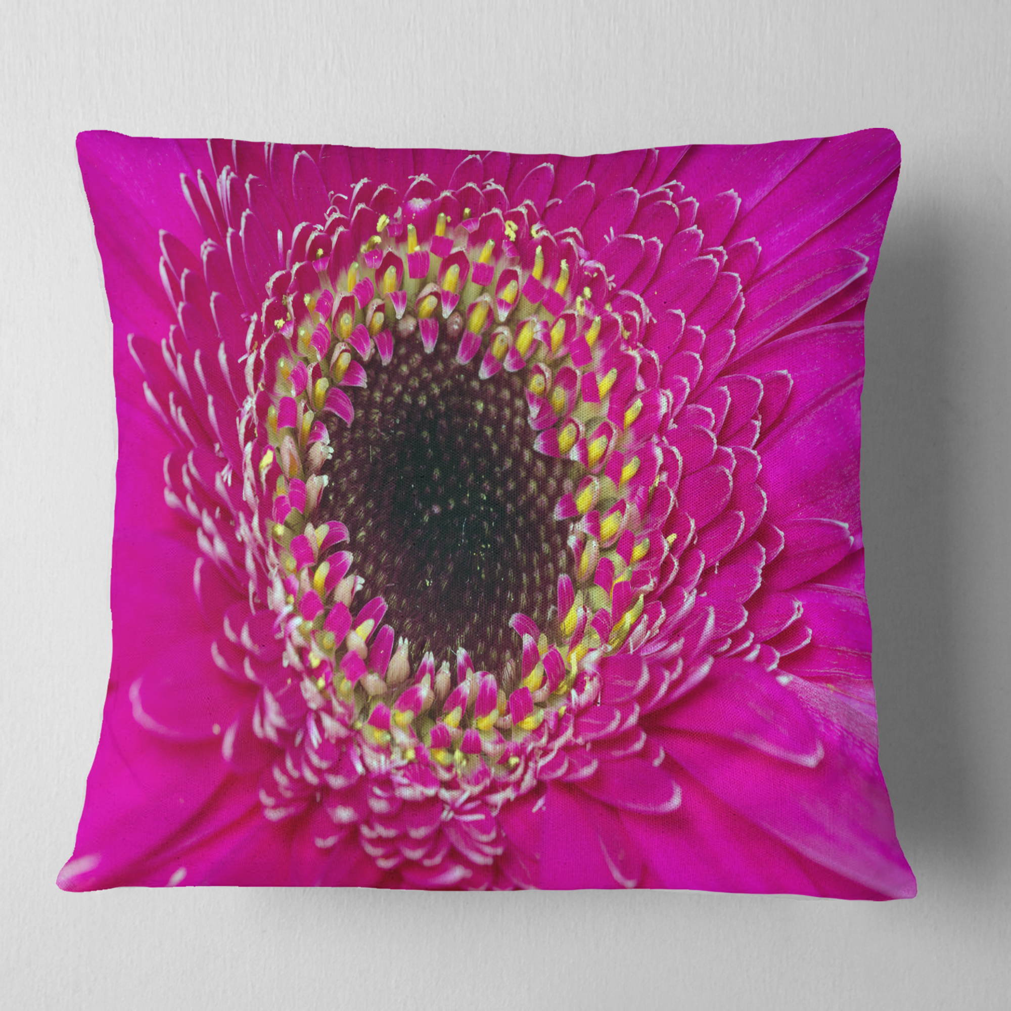 Designart Center of Gerbera Flower Close up - Flowers Throw Pillowwork - 16x16
