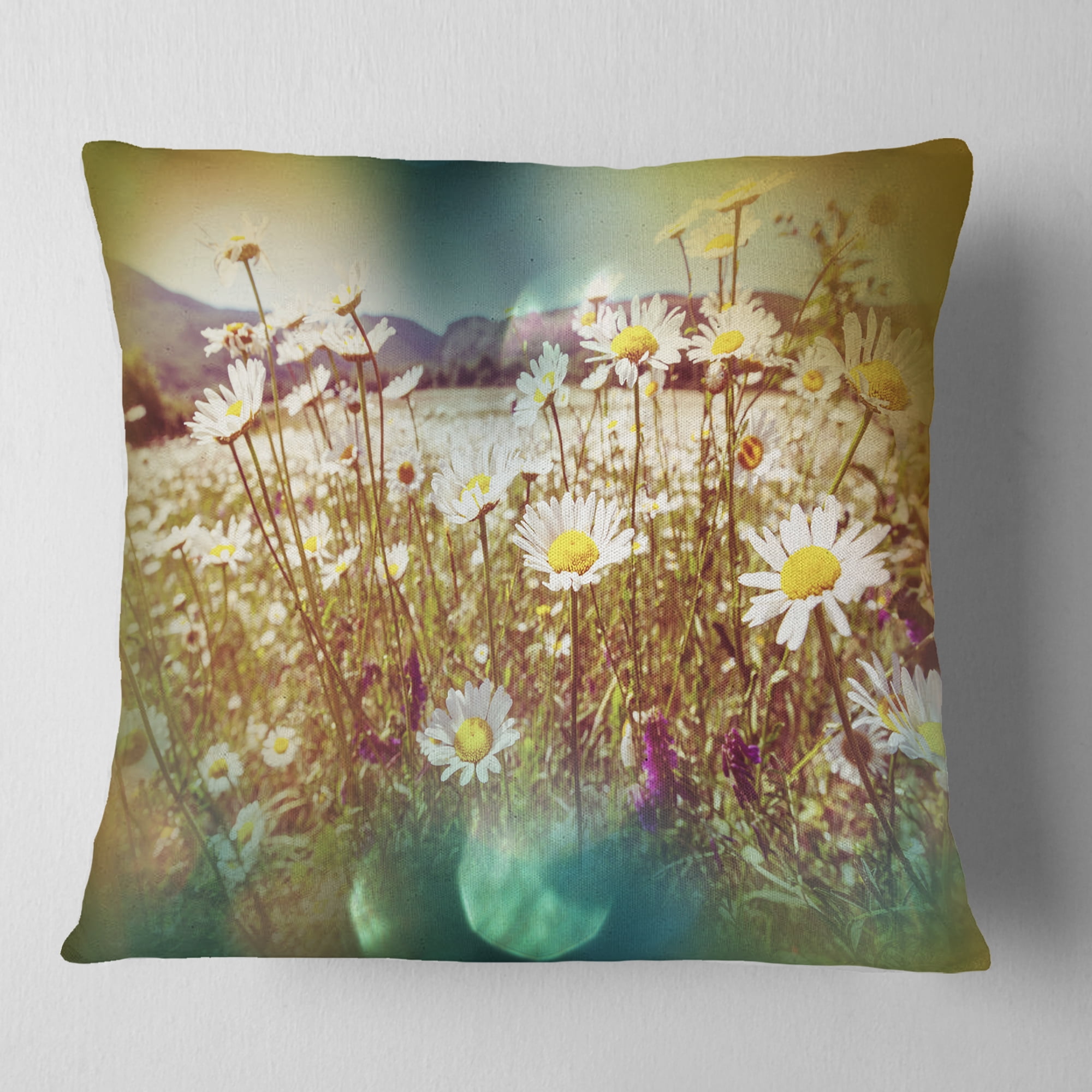 Designart Chamomile Flowers in Summer Garden - Landscape Printed Throw Pillow - 18x18