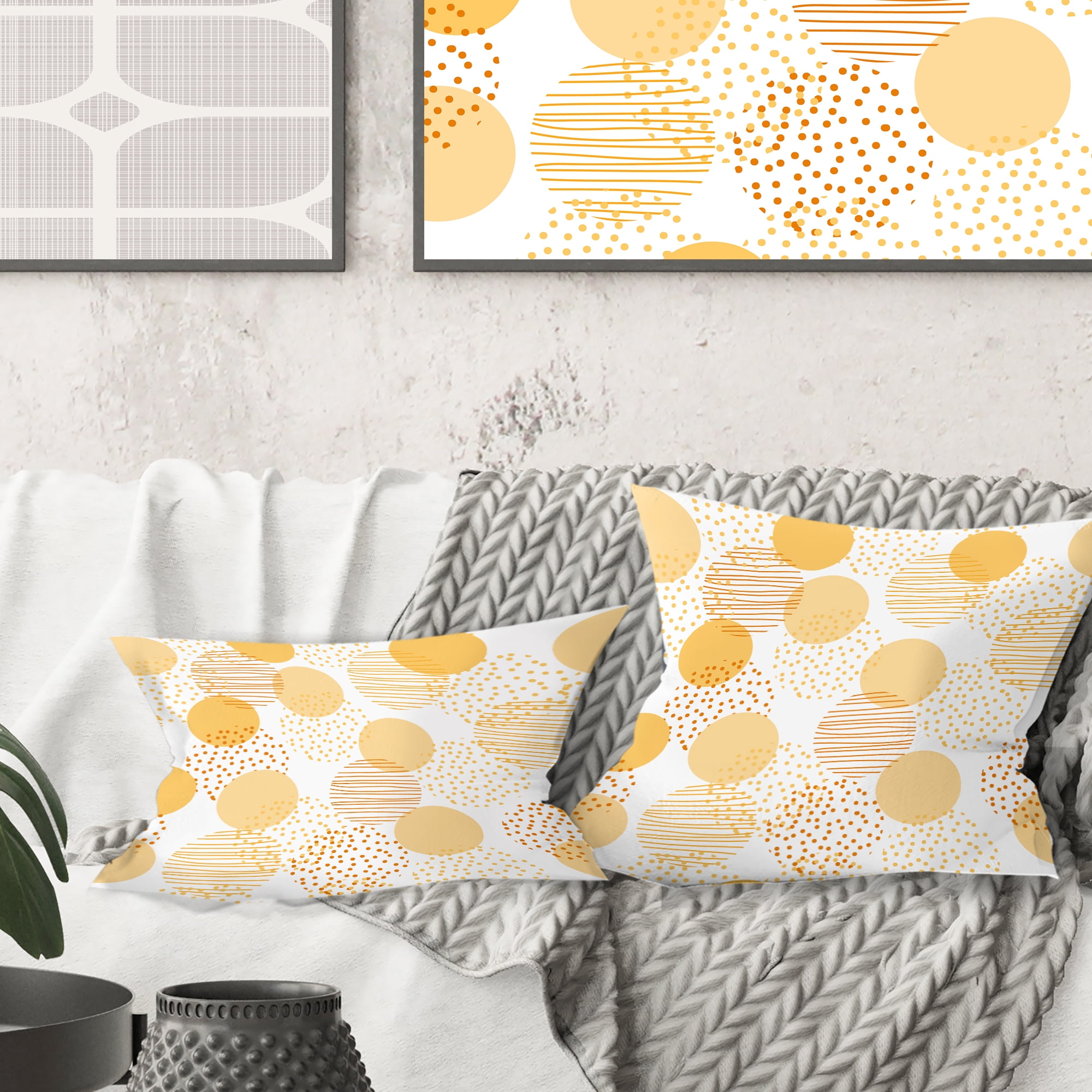 Designart Circular Abstract Retro Geometric IX' Mid-Century Modern Throw Pillow - 18x18