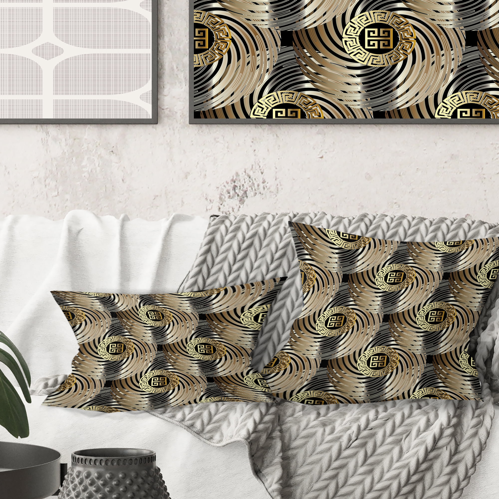 Designart Circular Geometric Retro Abstract I' Mid-Century Modern Throw Pillow - 18x18