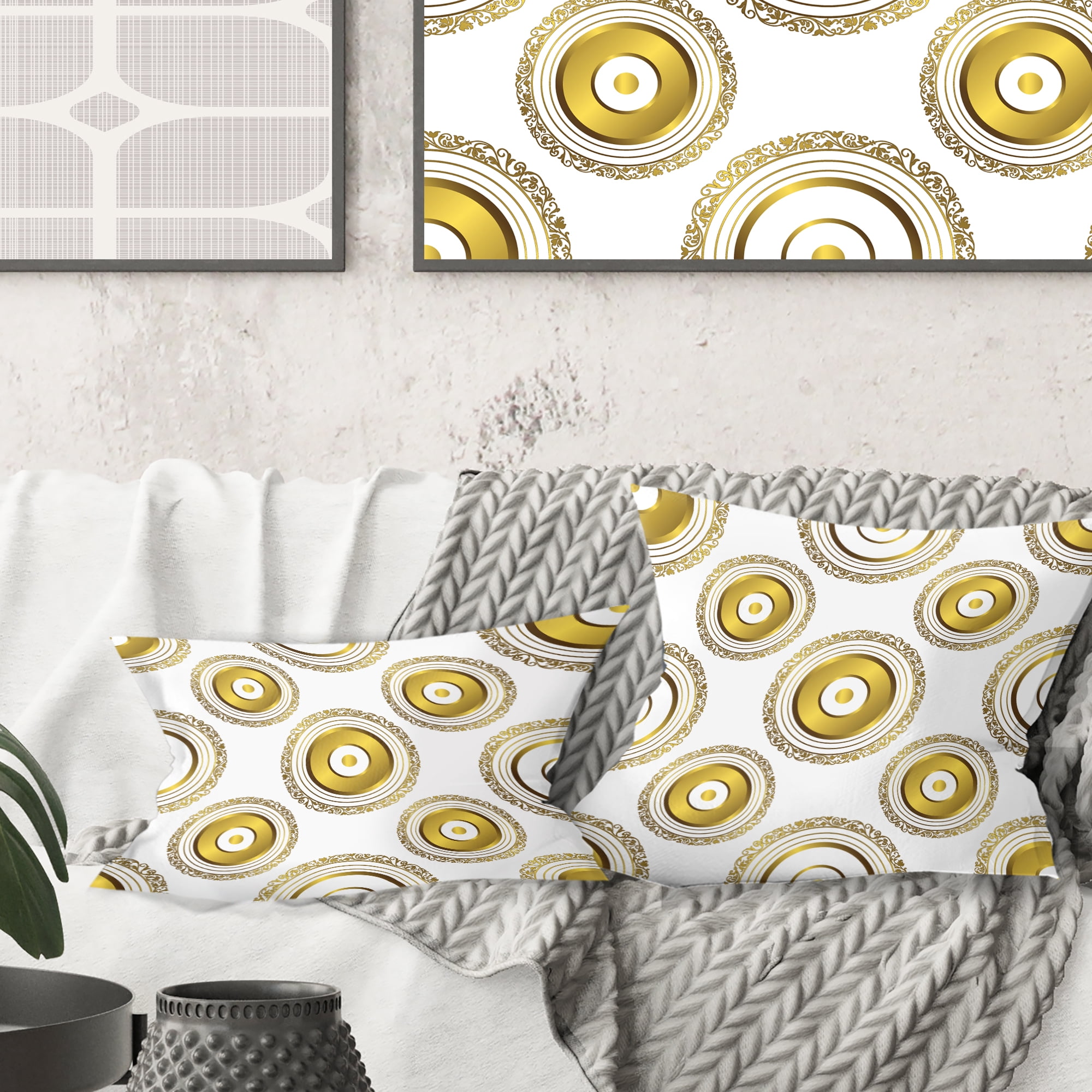 Designart Circular Golden Pattern I ' Mid-Century Modern Throw Pillow - 16x16