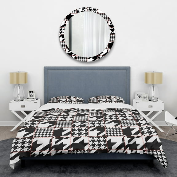 Designart 'Classic Houndstooth Pattern' Mid-Century Modern Duvet Cover Set