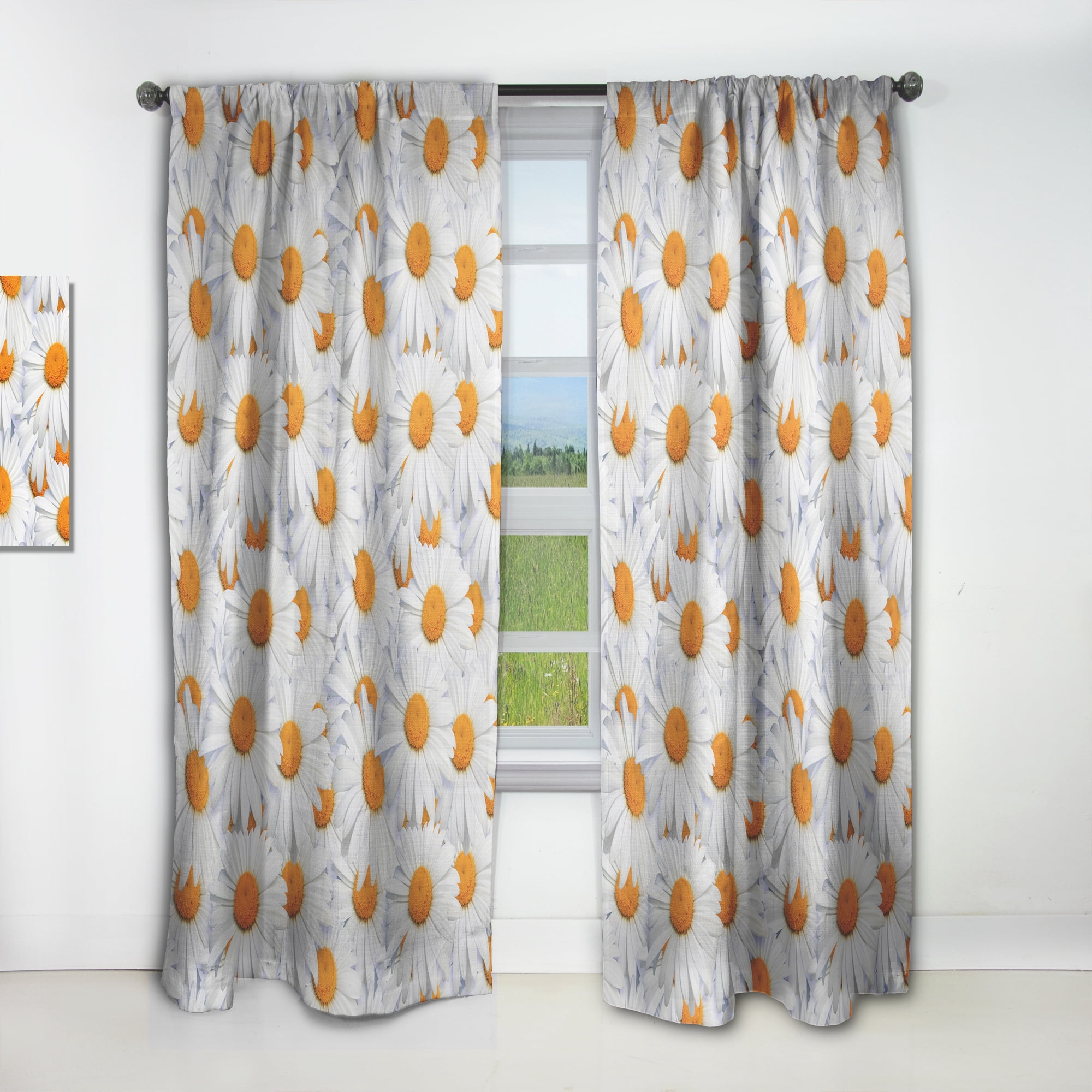 Designart 'Close Up Daisy Hearts ' Floral Curtain Panel