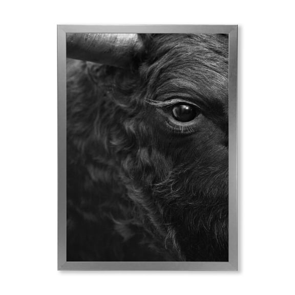 Designart 'Close Up Of Eye Of A Bull' Farmhouse Framed Art Print