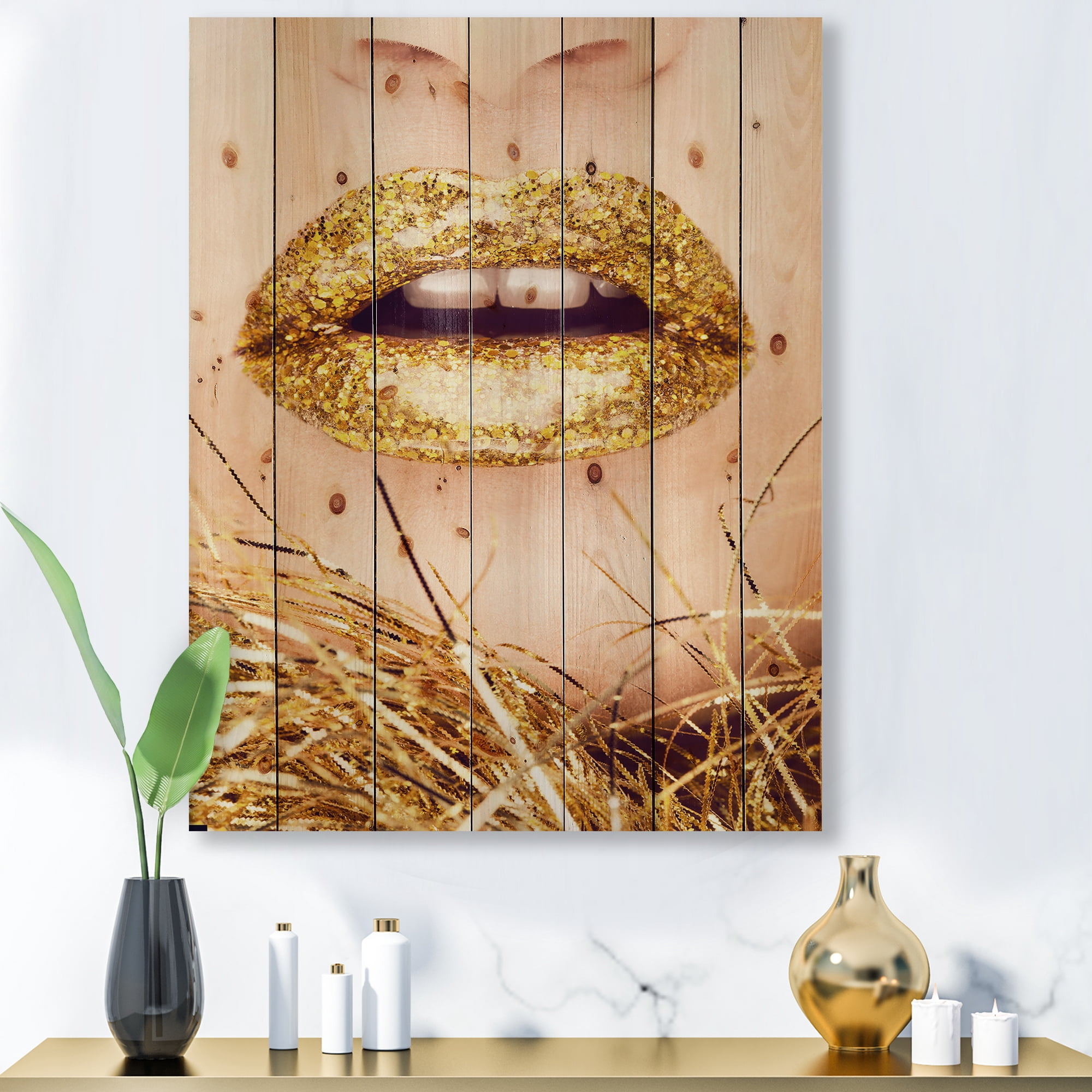 Designart 'Close-Up Of Golden Female Lips I' Modern Print on Natural Pine Wood