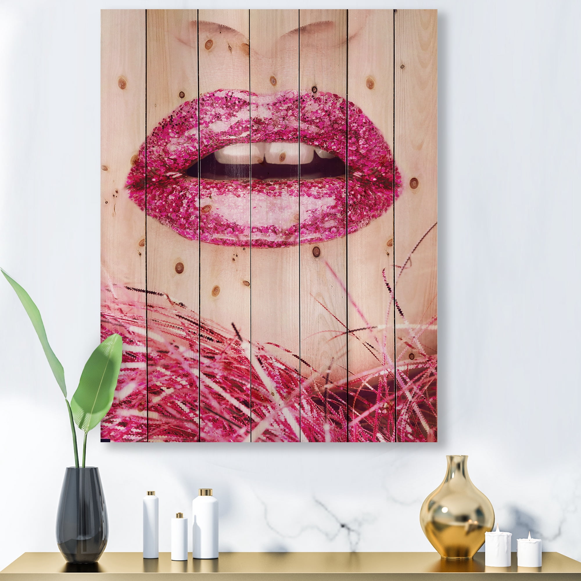 Designart 'Close-Up Of Golden Female Lips II' Modern Print on Natural Pine Wood